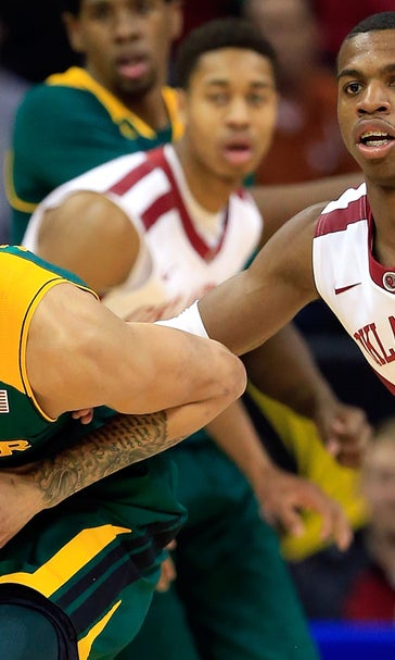 Baylor blows big lead but still fights off No. 17 Oklahoma